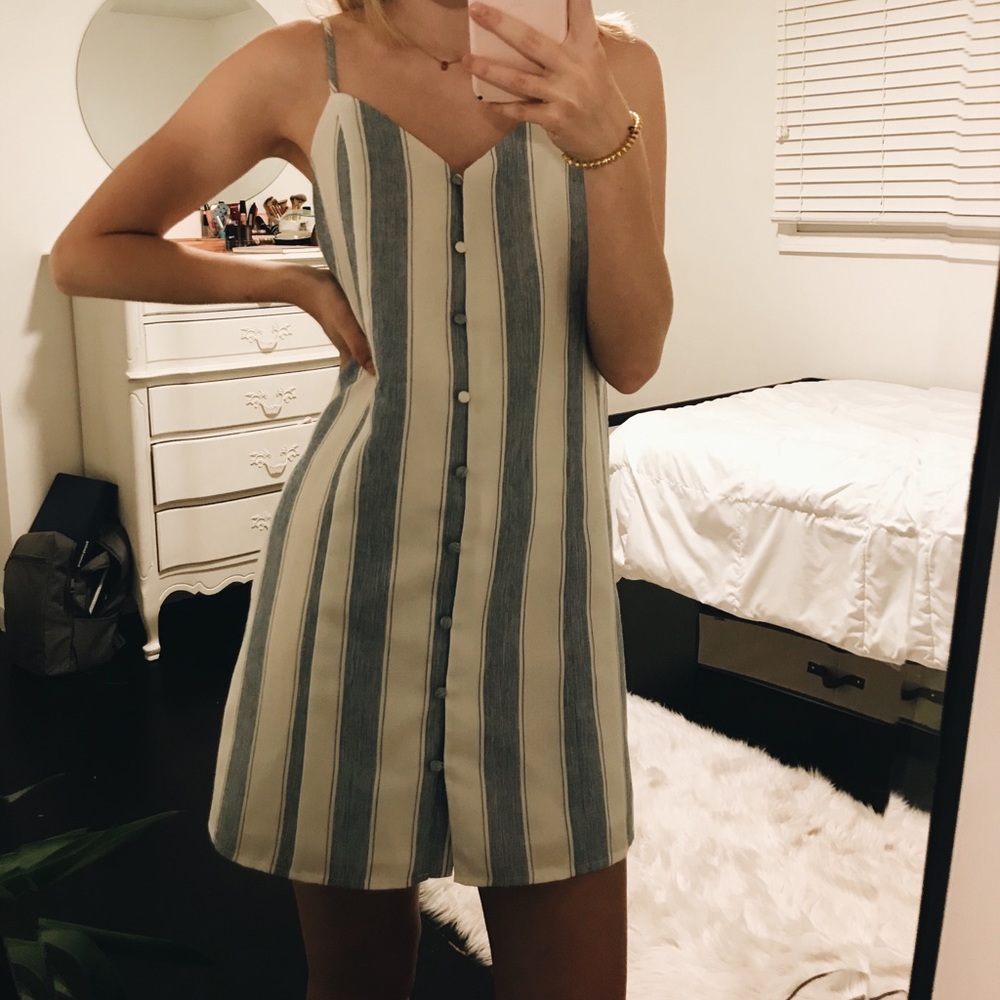 Super cute blue and white striped sun dress!
